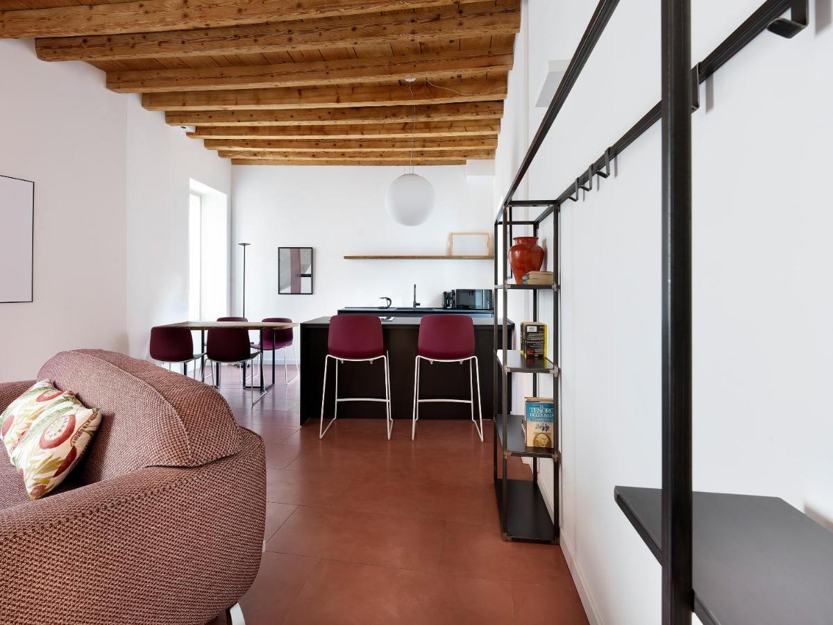 Sg9 City Apartments Brescia Luaran gambar